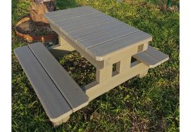 Table de pique-nique pour enfant en composite pour collectivités