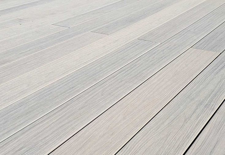 Lames de terrasse en composite alvéolaires et réversibles 15 m²